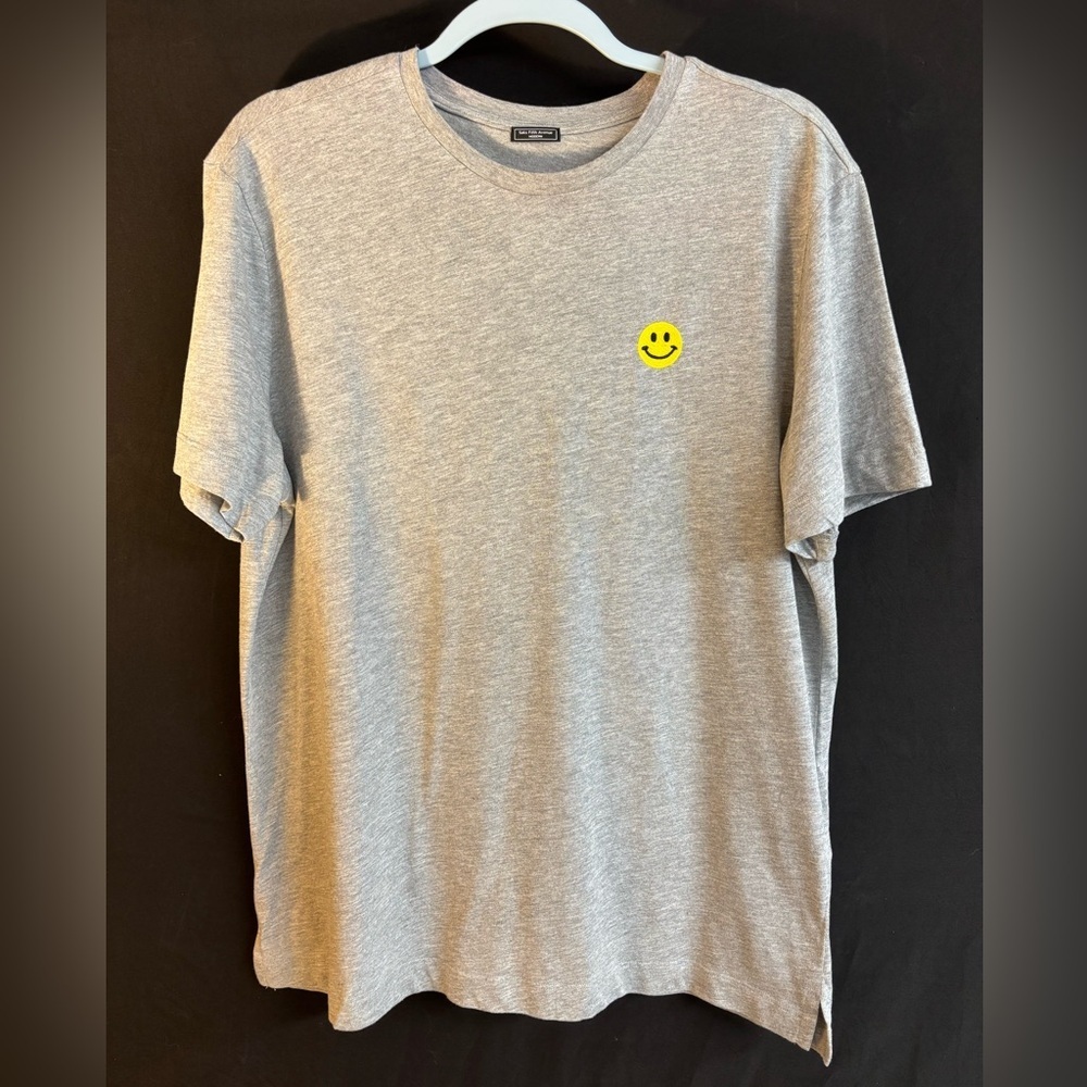 Saks Fifth Avenue Gray Tee with Yellow Smiley
